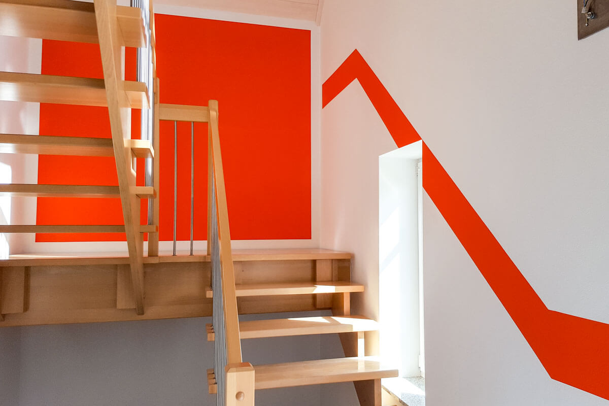  Malermeister Gehring aus Weißenhorn / Neu-Ulm. Wir machen Ihr Leben bunt und streichen, tapezieren, verlegen Boden. Rufen Sie uns an, den kreative Wandgestaltung, Fassadengestaltung, Schimmelentfernung sind unser Ding. 